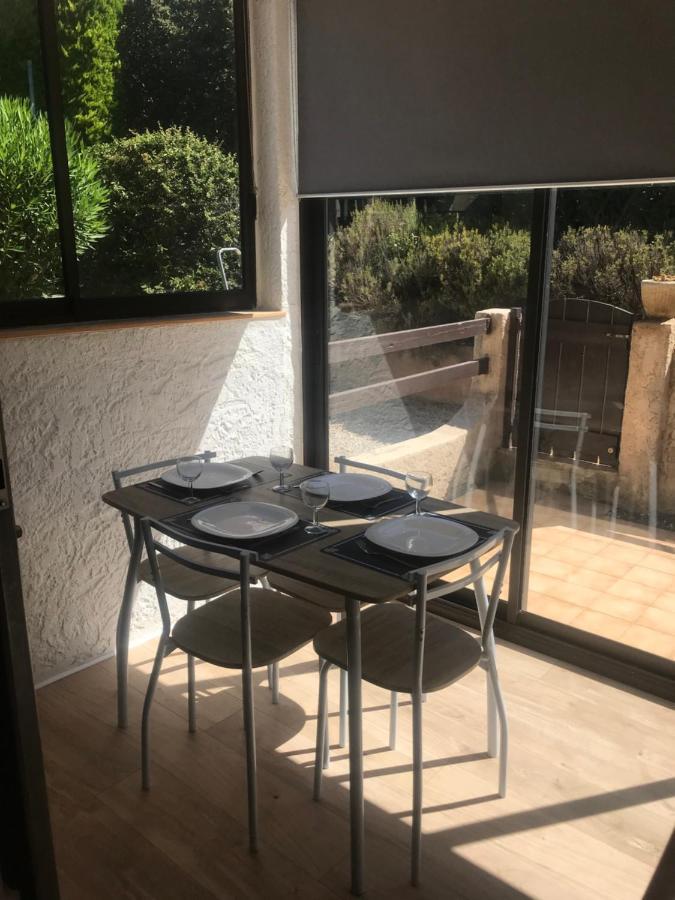 Studio 2 Adultes 2 Enfants Sanary Sur Mer A 800M De La Mer Buitenkant foto